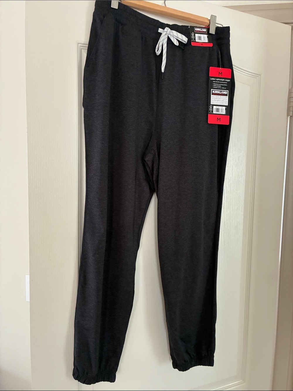 NWT Kirkland Ladie’s Lightweight Jogger